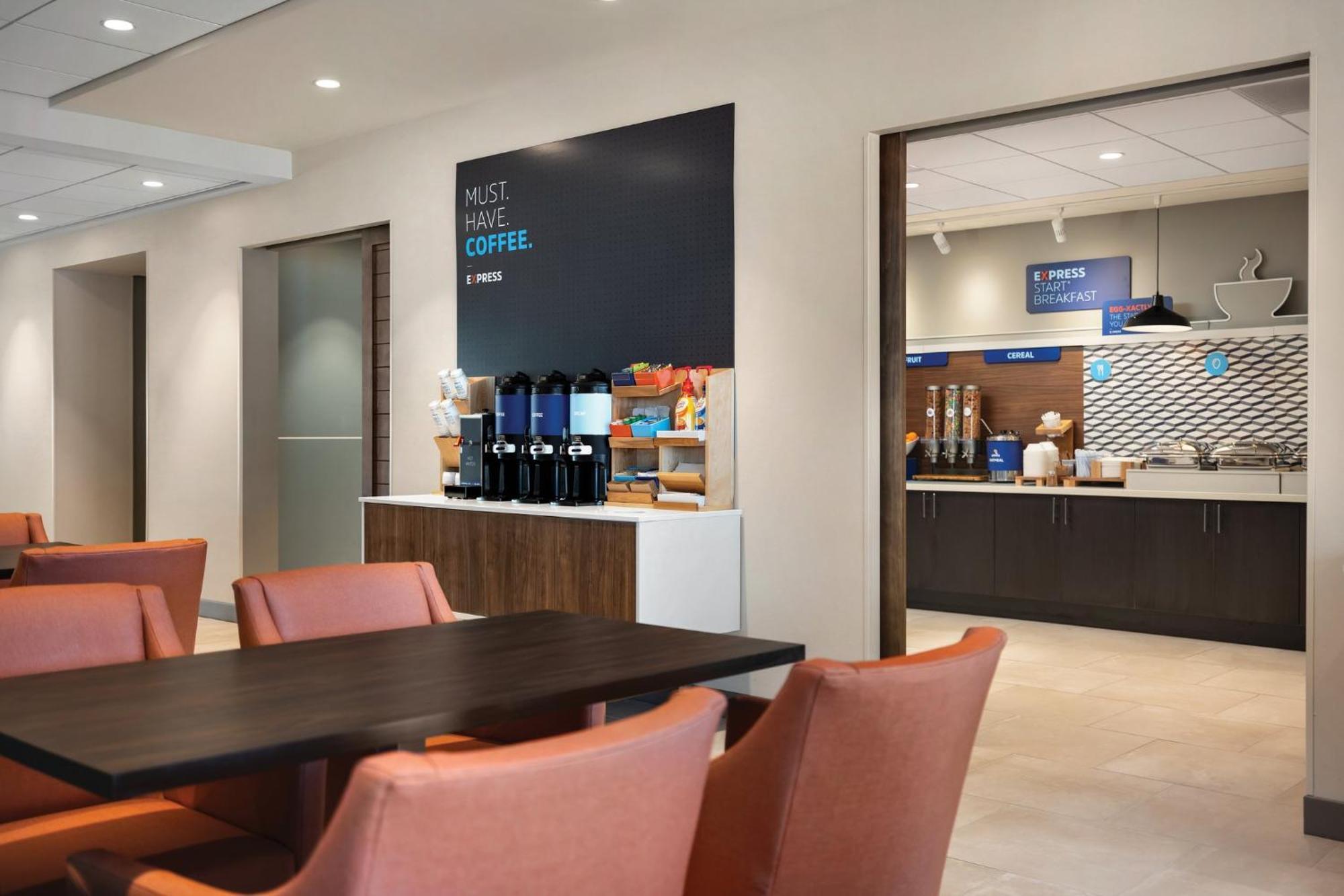 Holiday Inn Express Cape Canaveral By Ihg Exterior foto