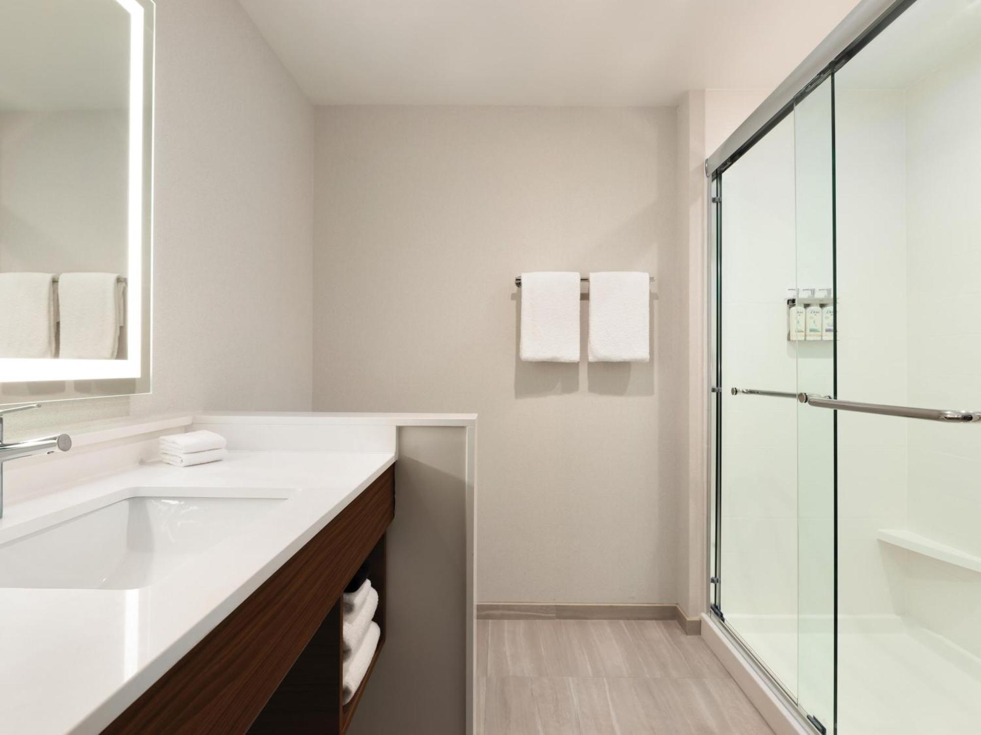Holiday Inn Express Cape Canaveral By Ihg Exterior foto